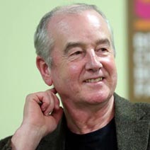 <span class="entry-title-primary">David Almond</span> <span class="entry-subtitle">di Mara Pace</span>